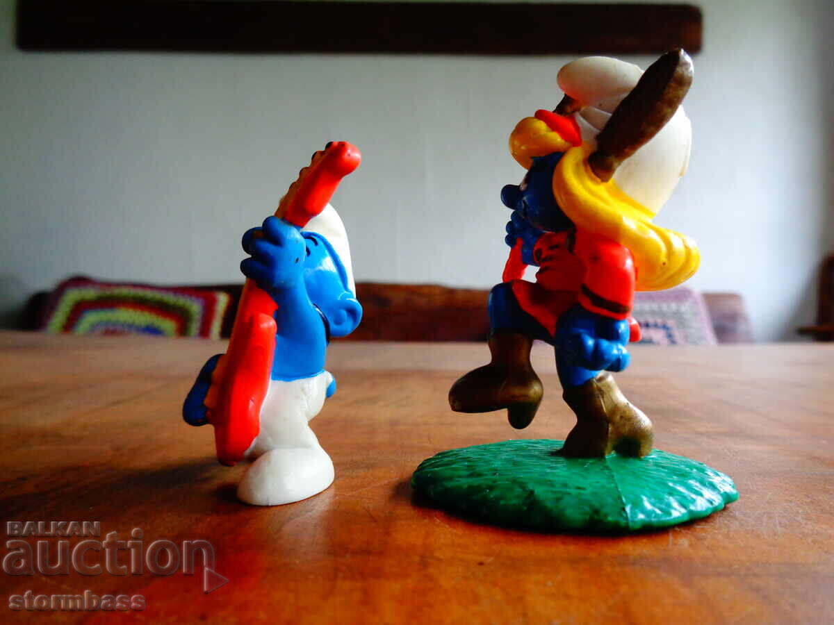 Δύο φιγούρες Στρουμφάκια - 7