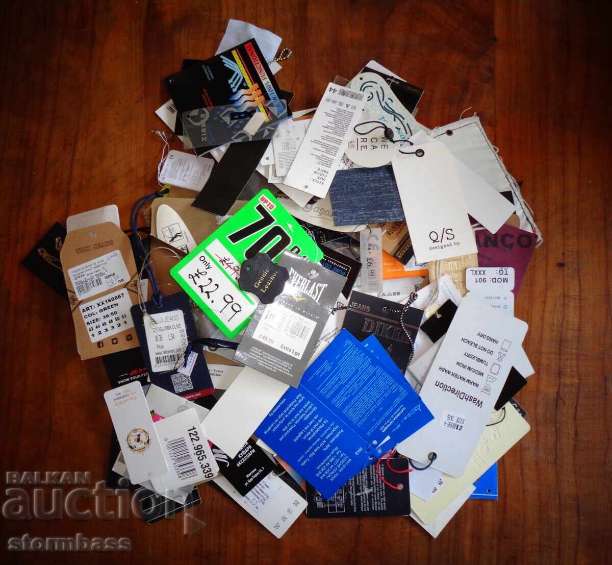 Ετικέτες ρούχων LOT με τιμή 5.00 BGN | € 2.56