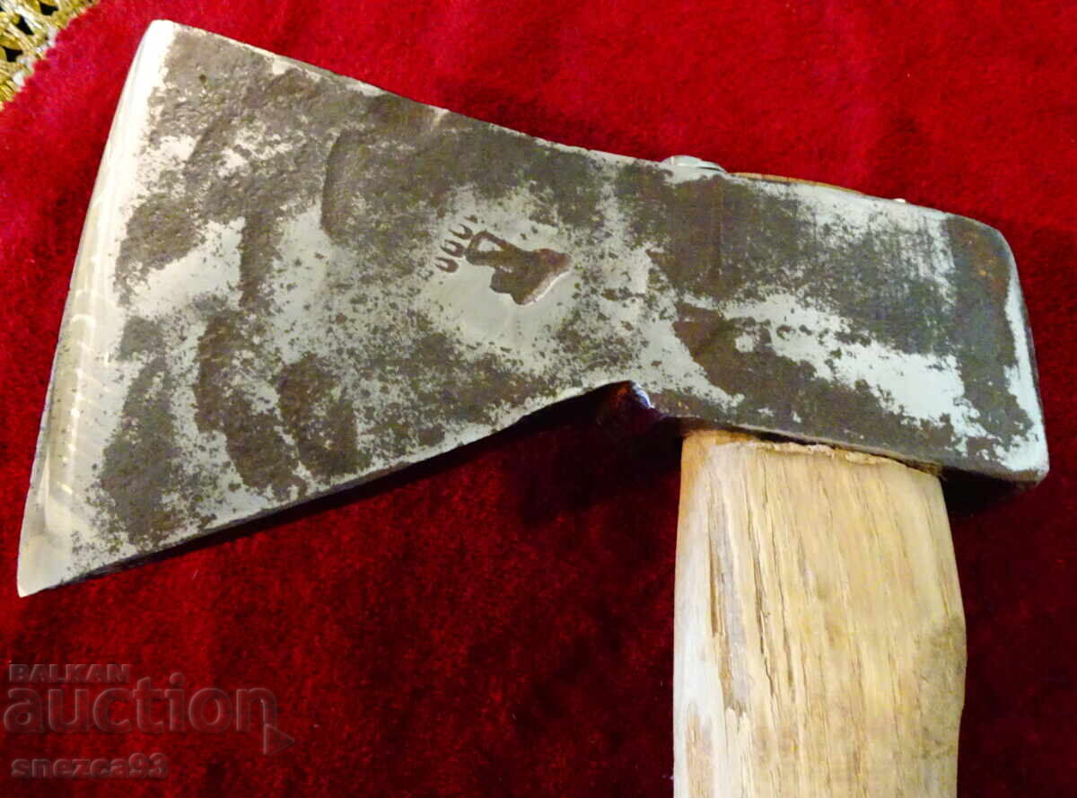 Παράδοση Γερμανικό τσεκούρι, τσεκούρι August Helsper, 1 kg., λαβή