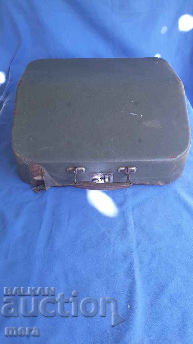 Mașină de scris veche, cu caractere chirilice - 5