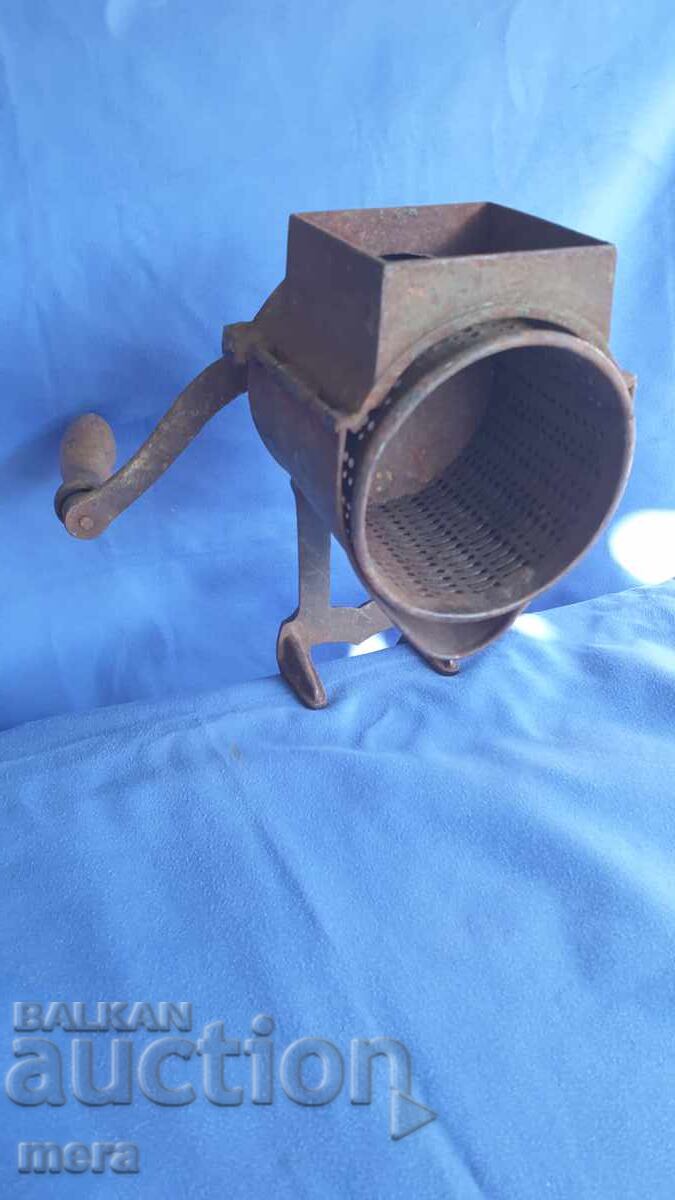 Παλιά μηχανή άλεσης σπόρων και λαχανικών - 5 Παλιά μηχανή άλεσης σπόρων και λαχανικών - 5