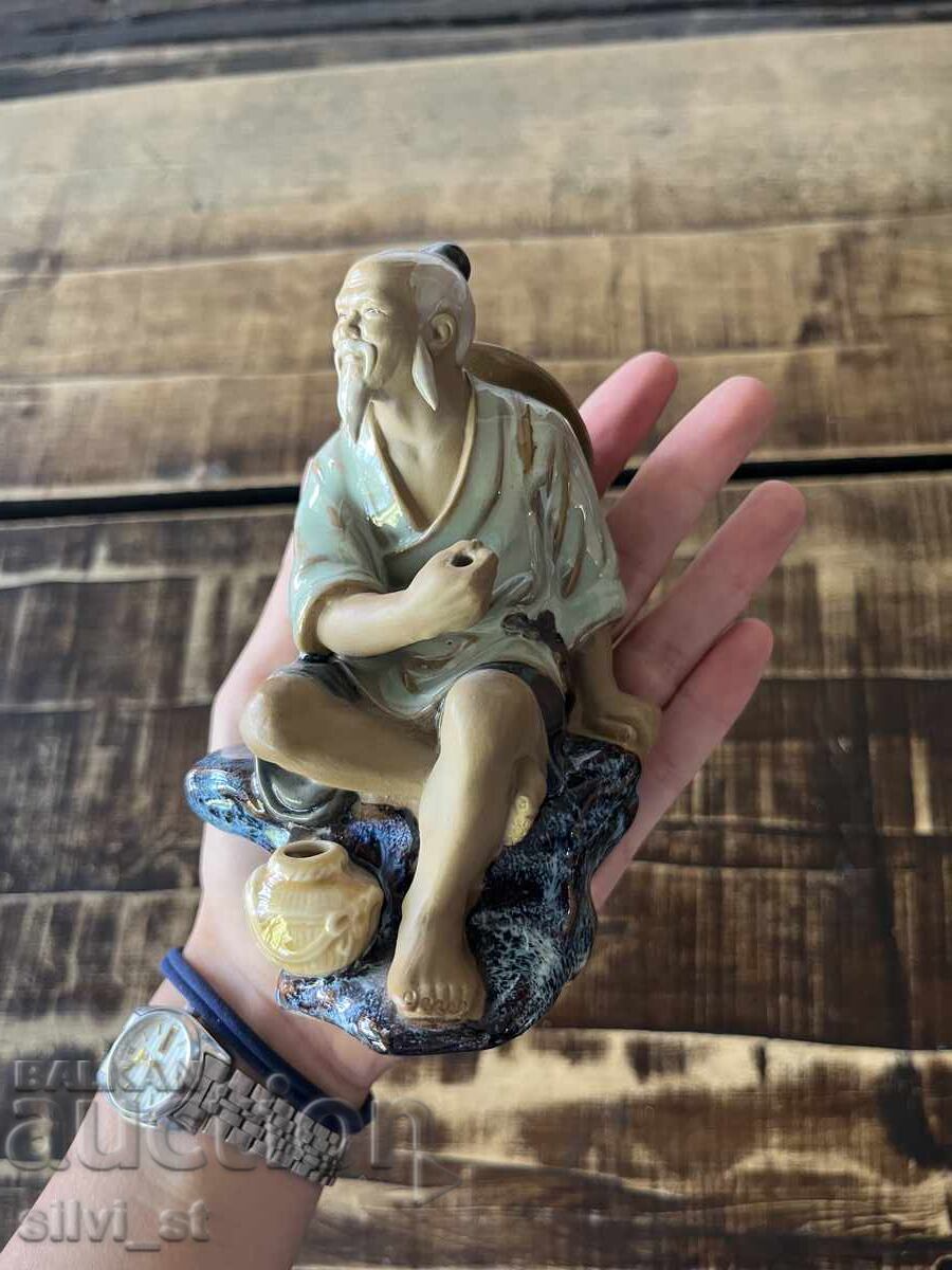 Delivery of Chinese Ceramics: Shiwan Clay Figure Fisherman Delivery of Chinese Ceramics: Shiwan Clay Figure Fisherman