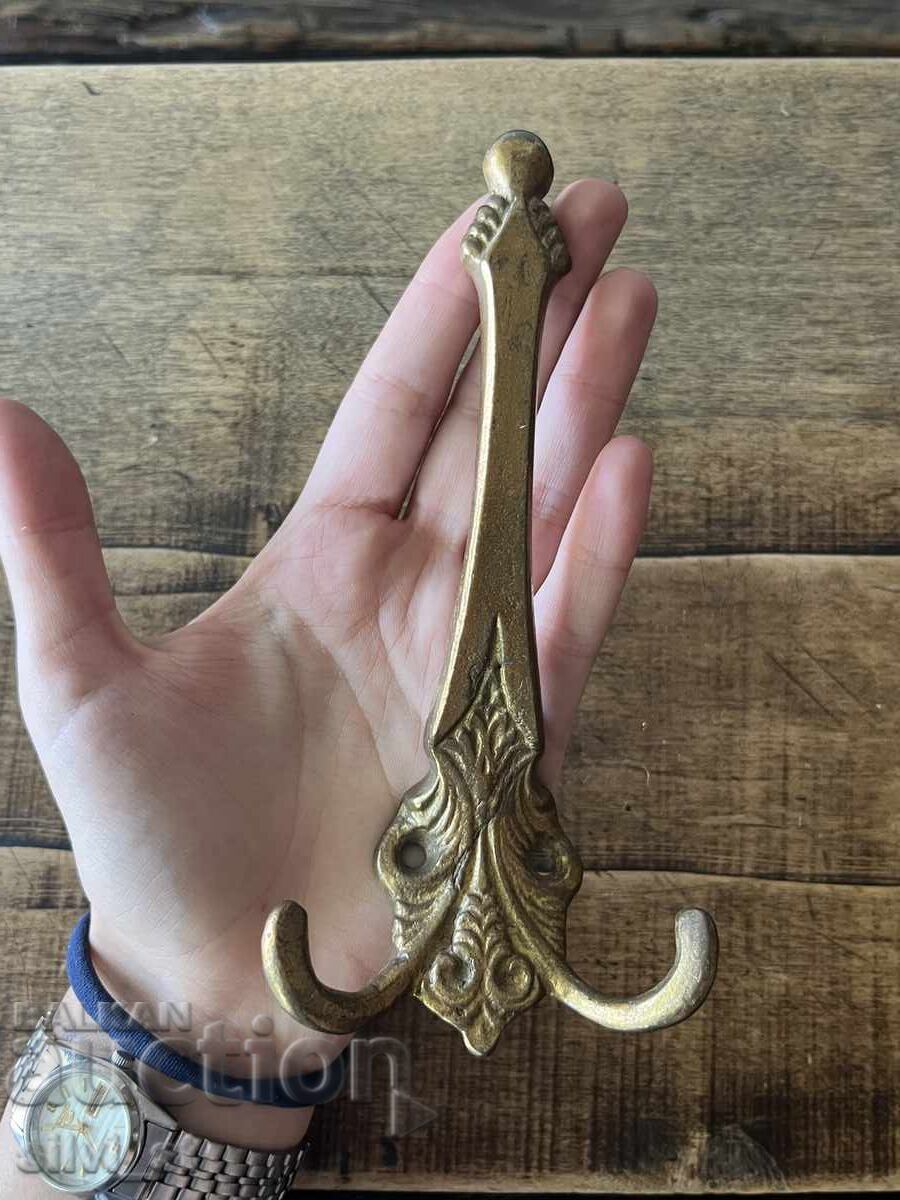 Brass wall hanger with price 20.00 BGN | € 10.23 Brass wall hanger with price 20.00 BGN | € 10.23