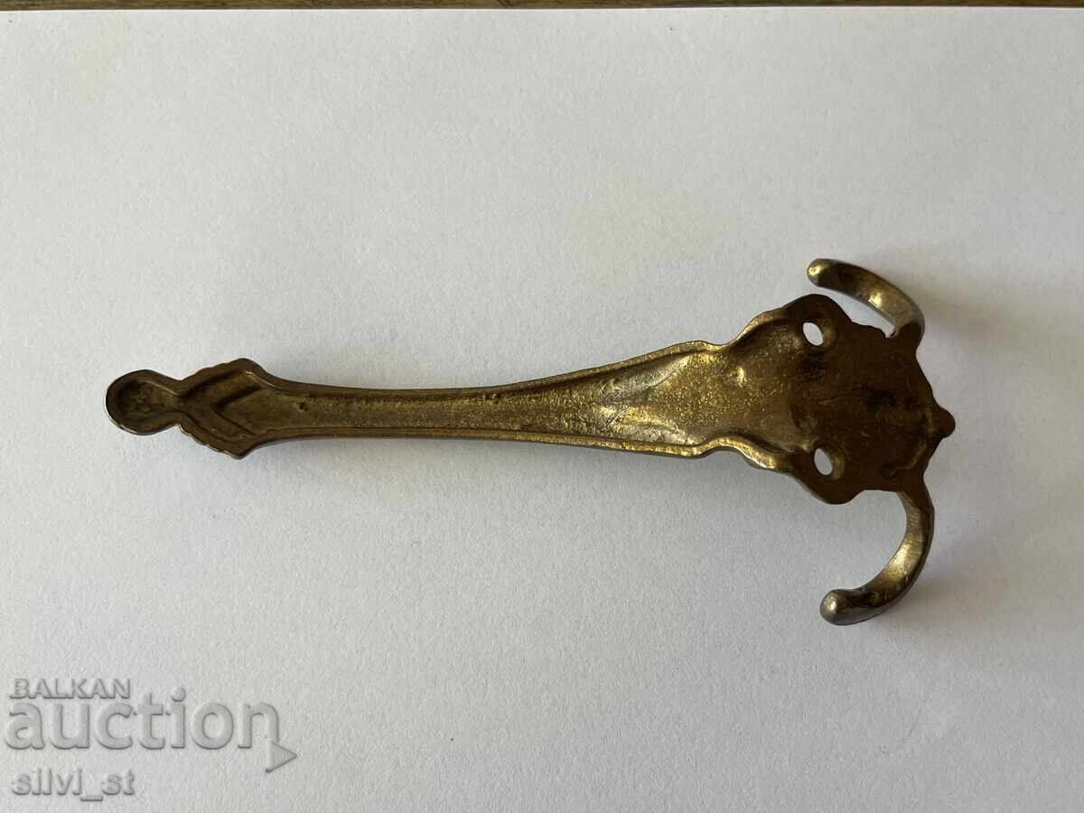 Delivery of Brass wall hanger Delivery of Brass wall hanger