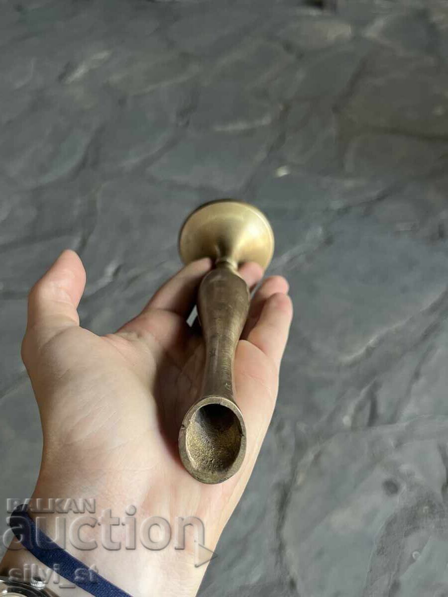 Delivery of Brass thin vase - elegant vintage accent Delivery of Brass thin vase - elegant vintage accent