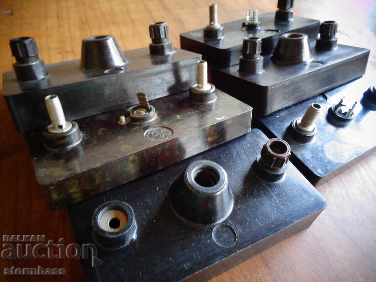 Auction  Old Physics Equipment