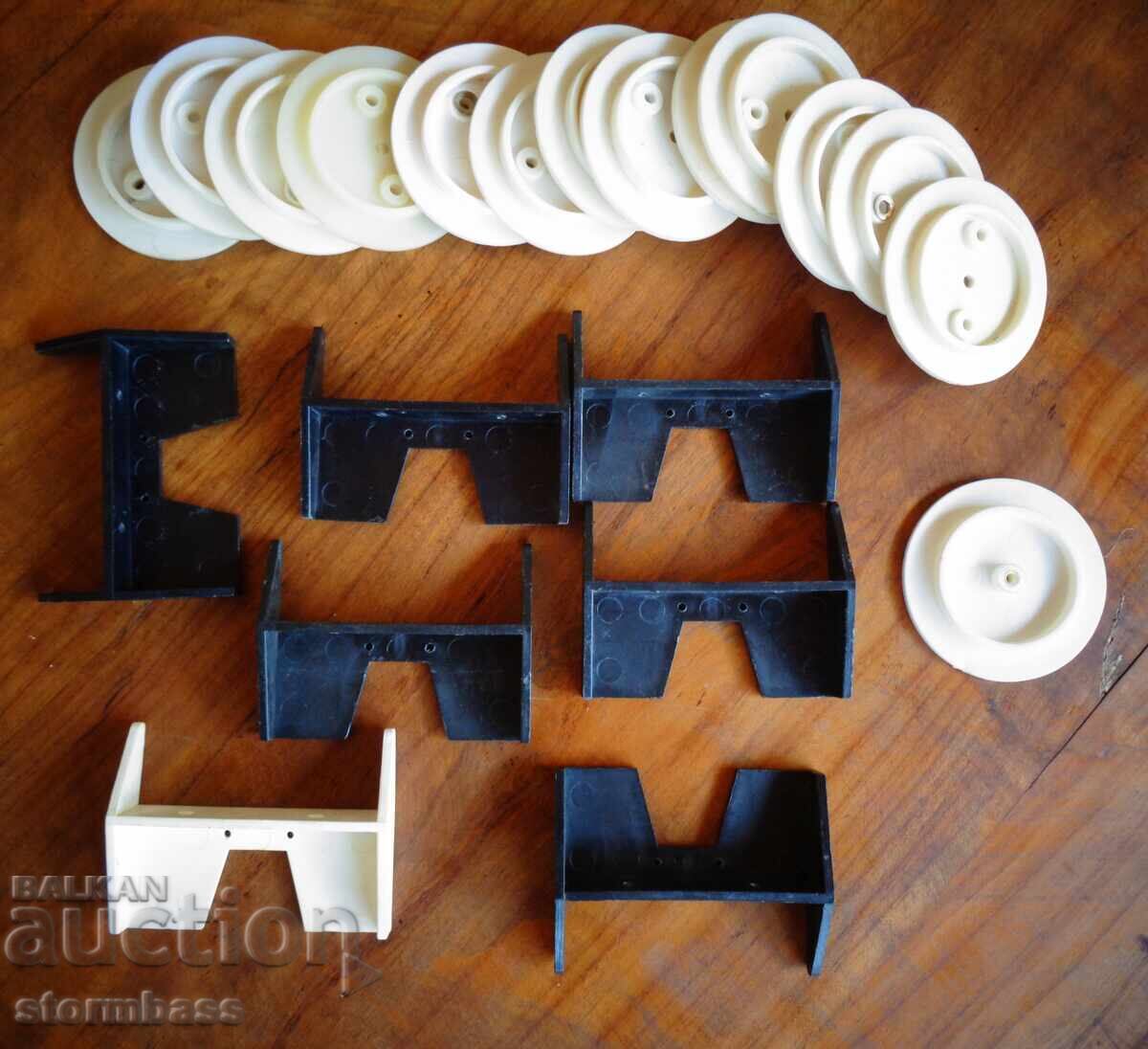 Plastic tips, holders or Plastic tips, holders or