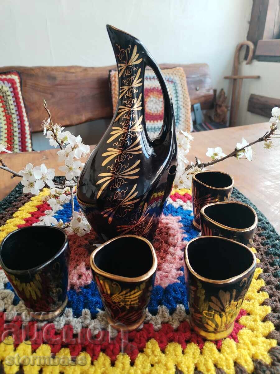 Σερβίς για ρακή με κανάτα και 5 ποτήρια με τιμή 10.00 BGN | € 5.11