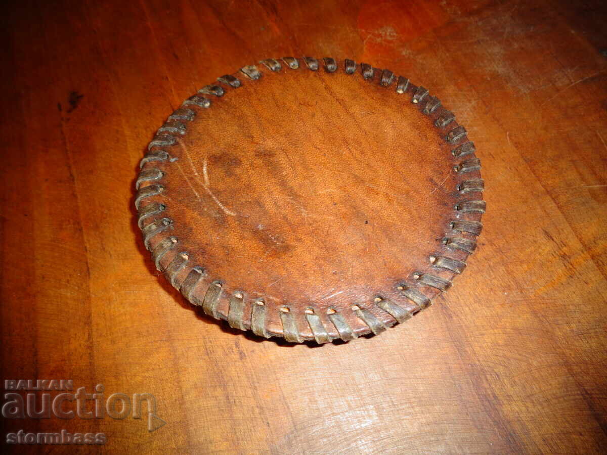 Old mirror case, natural leather with price 6.00 BGN | € 3.07