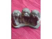 НЕ ЗНАМ, НЕ ЧУХ, НЕ ВИДЯХ СТАРА ФИГУРА - ЧУГУН  или Мед