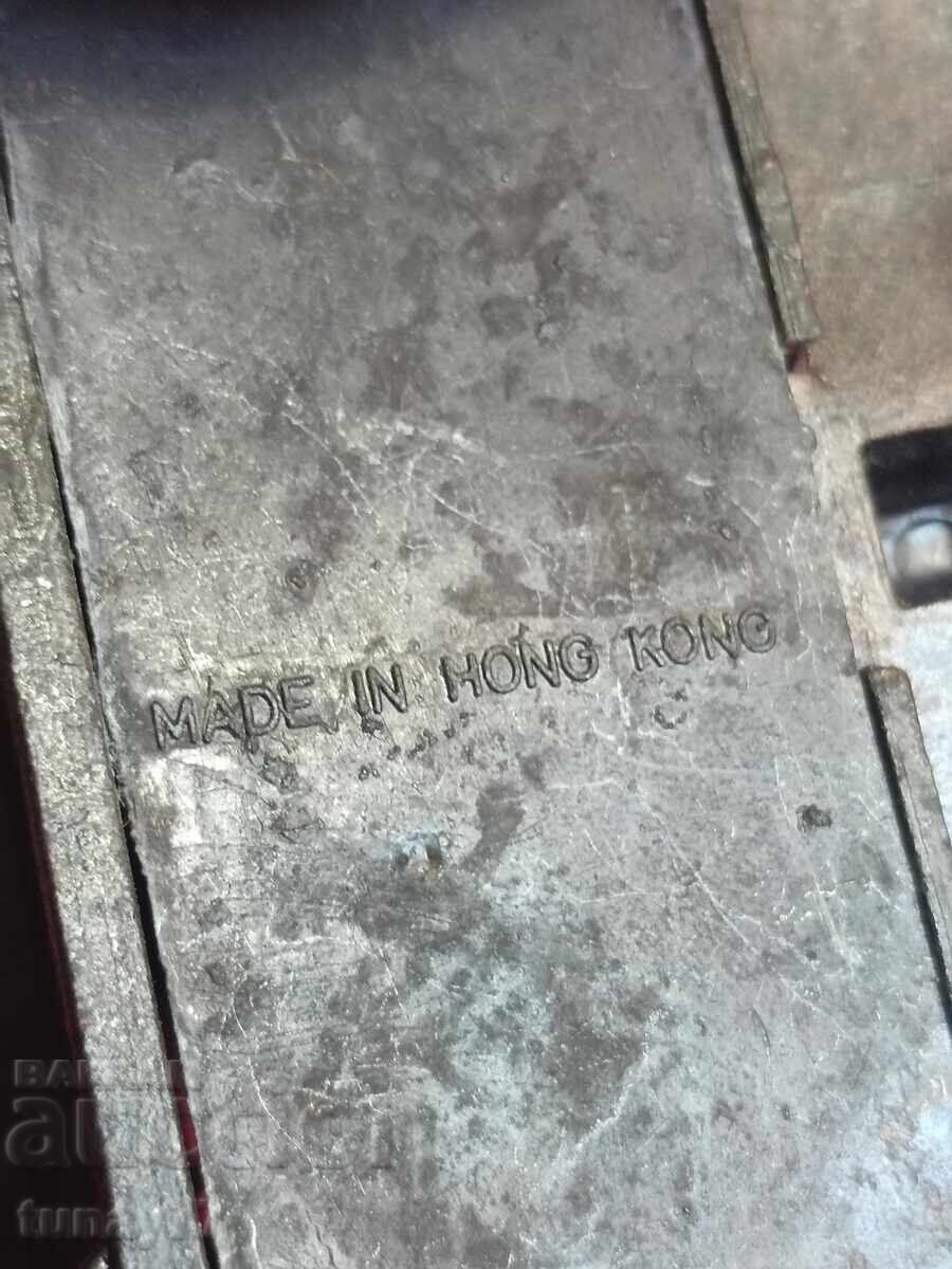 Δημοπρασία Σπάνια μεταλλική ξύστρα με σήμανση