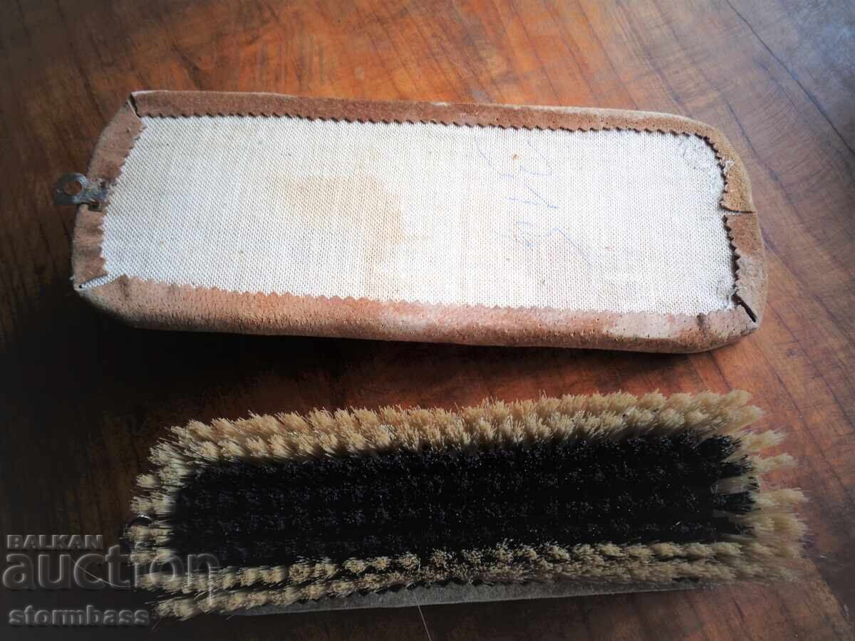 Доставка на Стара СОЦ велурена четка