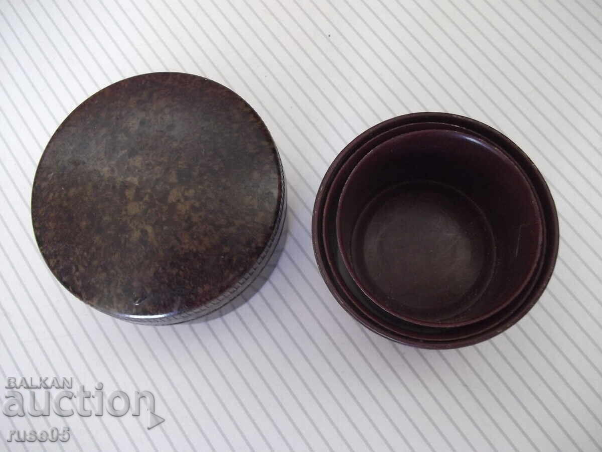 Чаша бакелитова от три сектора сгъваема от ранния соц - 6 Чаша бакелитова от три сектора сгъваема от ранния соц - 6