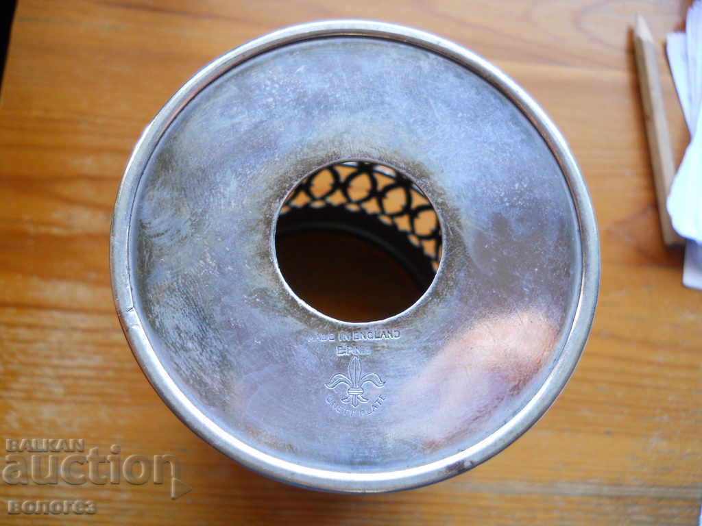 Licitație Suport placat cu argint pentru zahăr din sticlă Licitație Suport placat cu argint pentru zahăr din sticlă