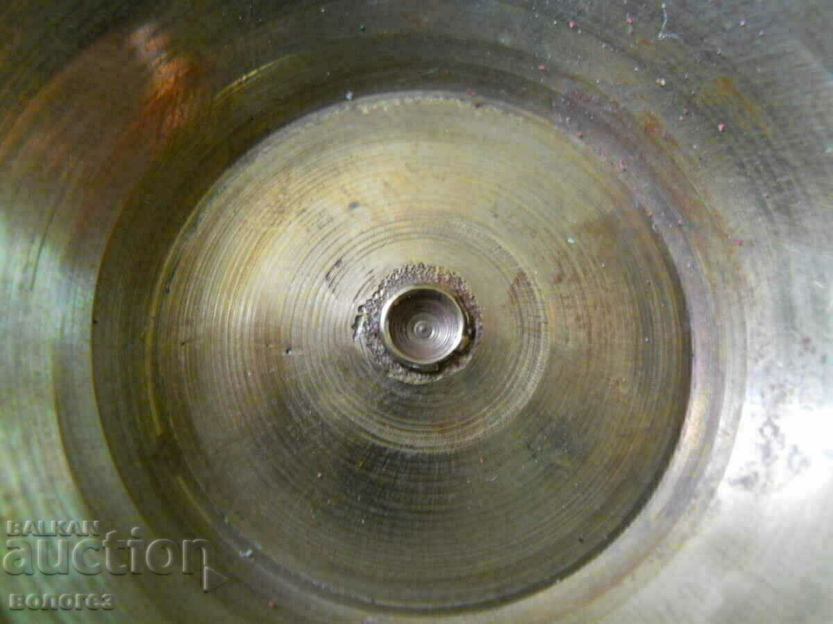 Licitație Urcior mic din bronz cu capac - Germania Licitație Urcior mic din bronz cu capac - Germania