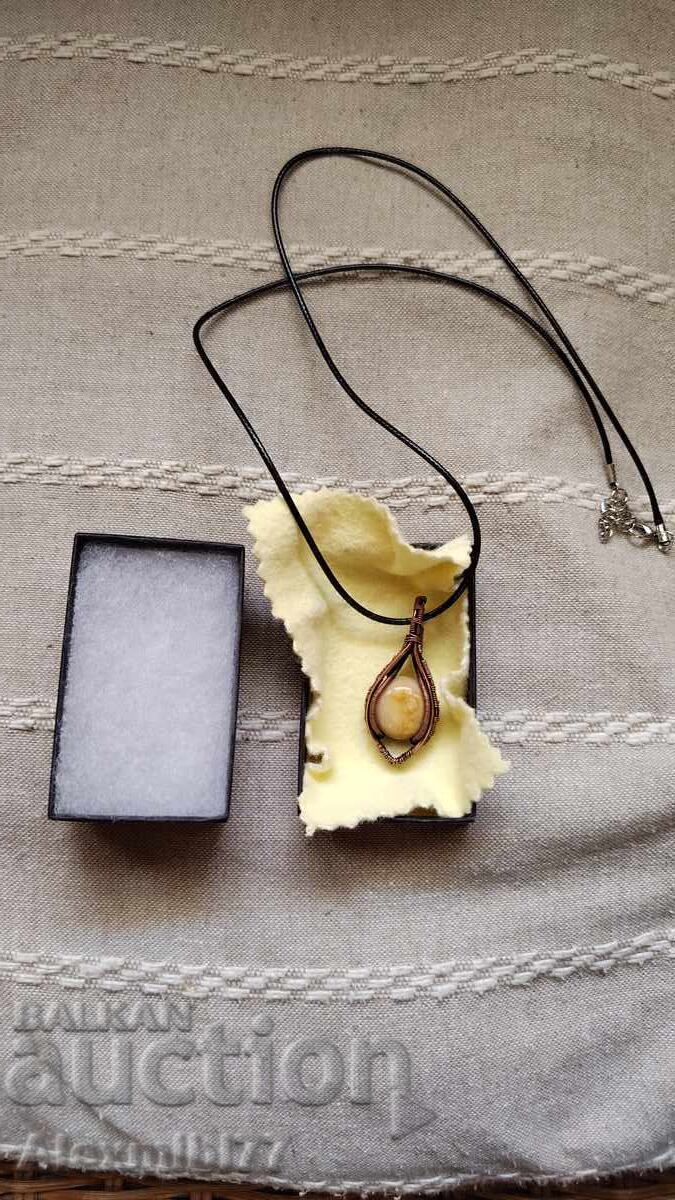 Natural agate stone jewelry pendant for the neck wrapped with copper wire - 6