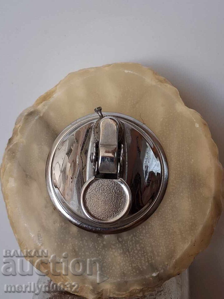 Auction Old alabaster table lighter, Italy, 80s Auction Old alabaster table lighter, Italy, 80s