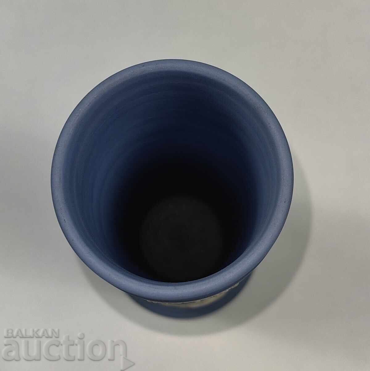 VAZĂ ȘI CUTIUȚĂ MICĂ PENTRU BIJUTERII WEDGWOOD ENGLAND - 6 VAZĂ ȘI CUTIUȚĂ MICĂ PENTRU BIJUTERII WEDGWOOD ENGLAND - 6