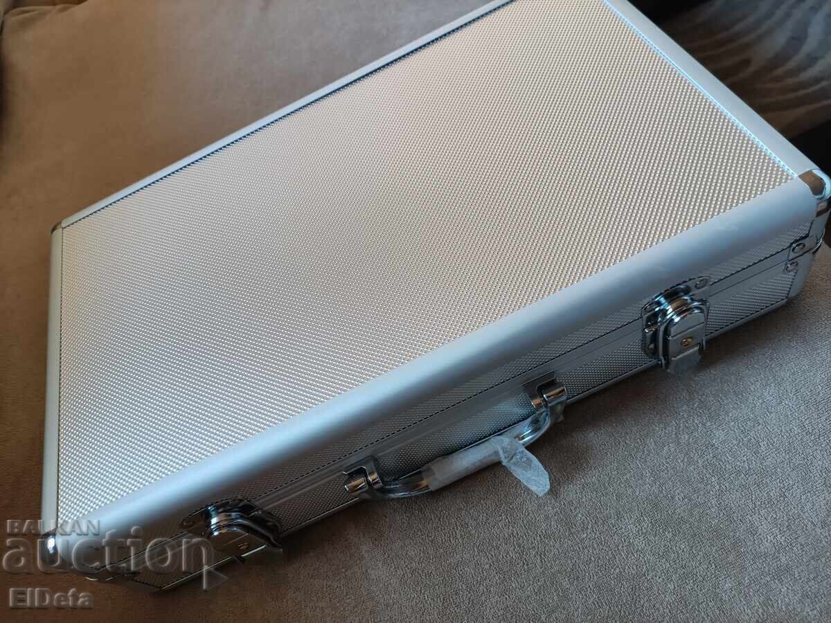 Coin Case + Bonus - 5