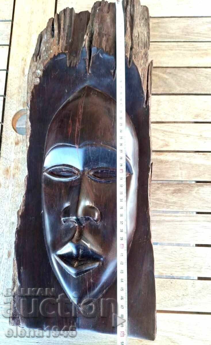 Африканска скулптура с цена 390.00 лв. | € 199.40