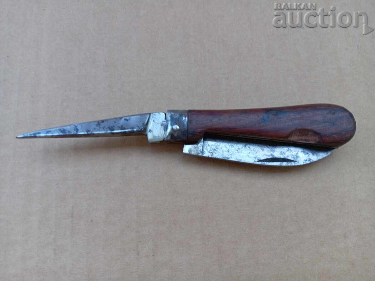 Antique soldier's knife with spike WW1 WW2 with price 51.00 BGN | € 26.08