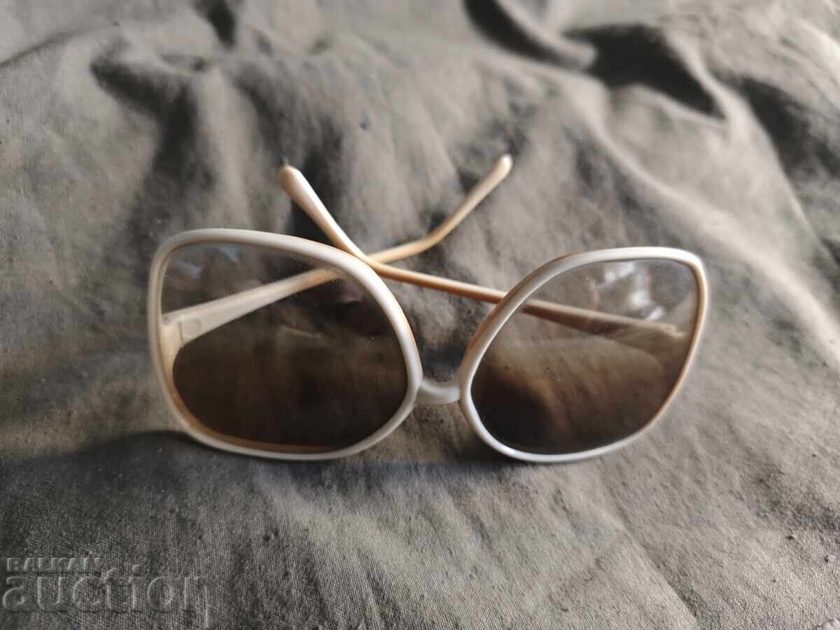 Ochelari de soare retro / vintage