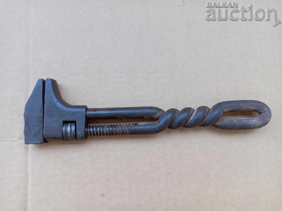 αντίκα πρωτόγονο κλειδί 19ος αιώνας με τιμή 41.00 BGN | € 20.96 αντίκα πρωτόγονο κλειδί 19ος αιώνας με τιμή 41.00 BGN | € 20.96