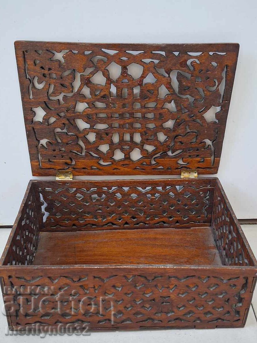 Auction  Handmade jewelry box