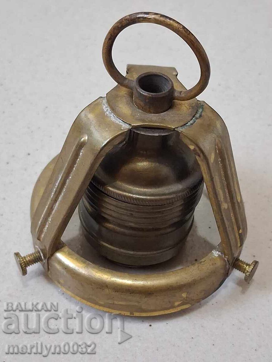 Παλιά πρίζα με φωτιστικό, φανάρι, πολυέλαιος, αμπαζούρ, 1920 Παλιά πρίζα με φωτιστικό, φανάρι, πολυέλαιος, αμπαζούρ, 1920