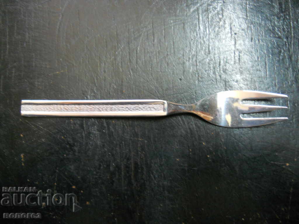 Licitație Set furci "Michelin" (Franta) - nou Licitație Set furci "Michelin" (Franta) - nou