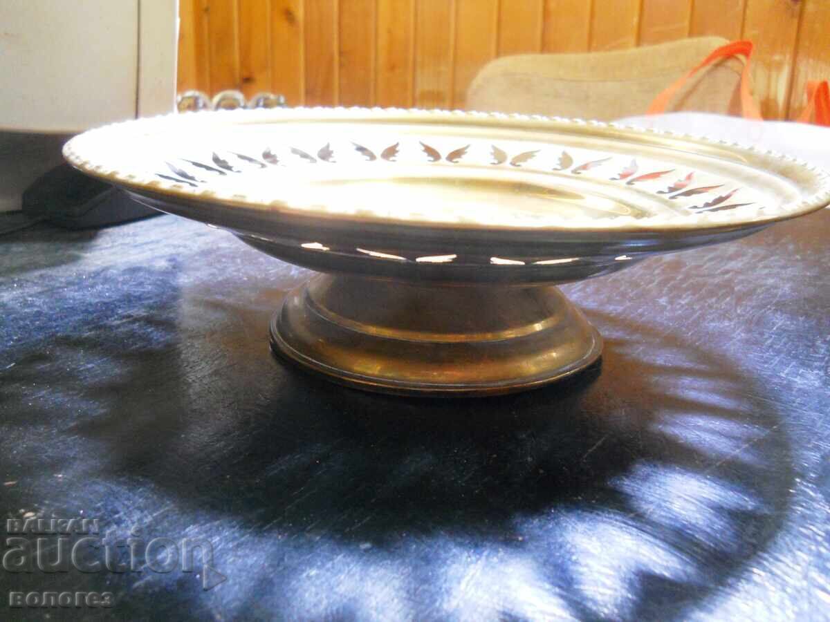 Auction Bronze fruit bowl Auction Bronze fruit bowl