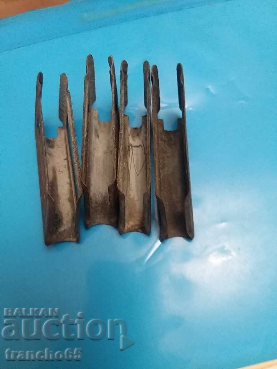 Licitație Pachet, încărcător, cutie de conserve pentru cartușe pentru M95g