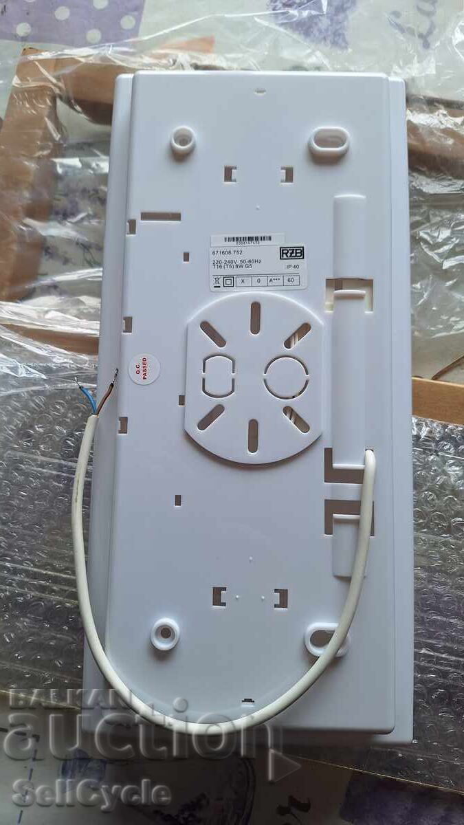 ✅ΦΩΤΙΣΤΙΚΟ ΣΩΜΑ RZB IP40❗ με τιμή 10.00 BGN | € 5.11