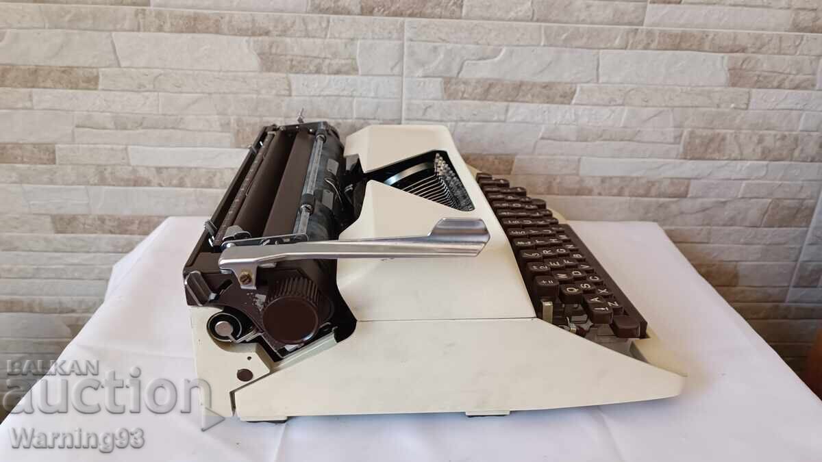 Licitație Mașină de scris FACIT 1620 veche - Made in Sweden - 1968