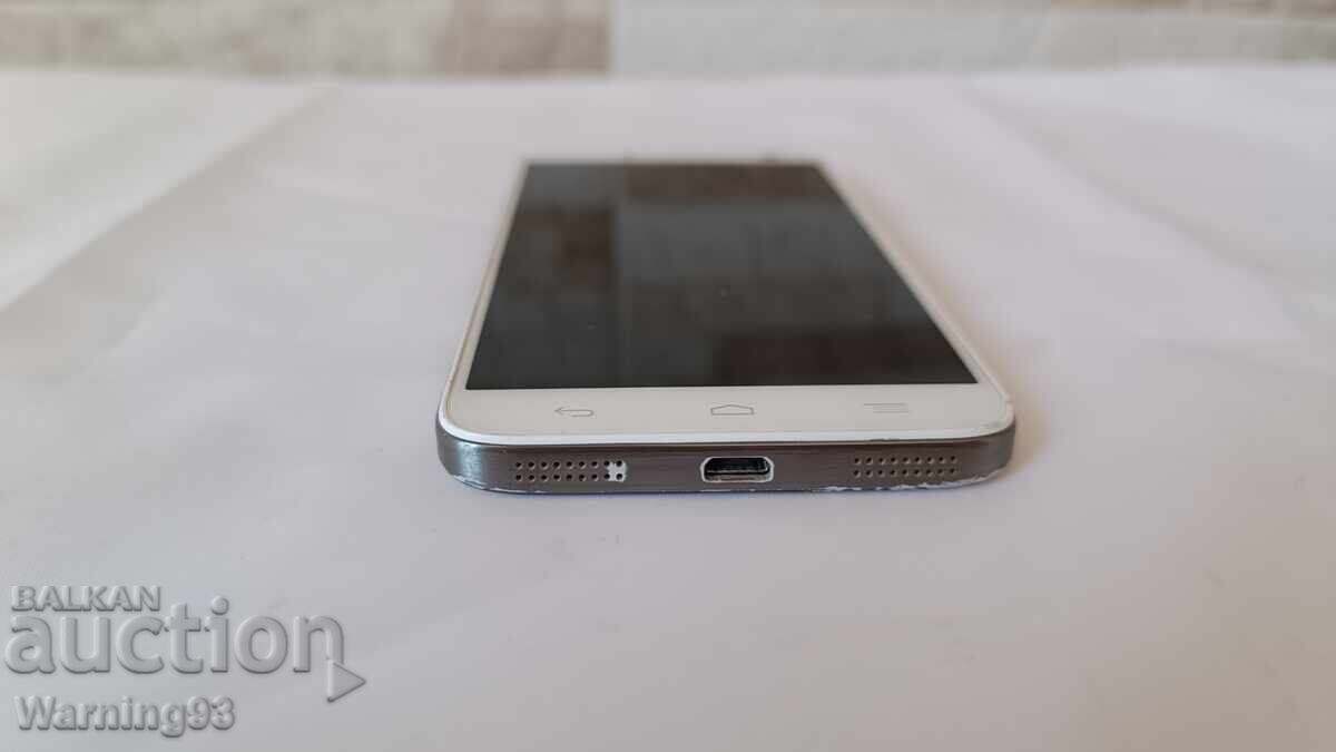 Telefon - smartphone - Alcatel One Touch Idol 2 - 6037K cu preț 25.00 BGN | € 12.78