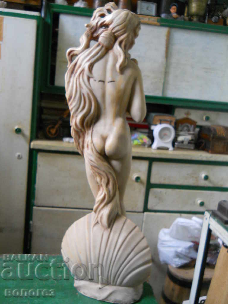 Livrarea Statueta de marmură „Nașterea lui Venus” Livrarea Statueta de marmură „Nașterea lui Venus”