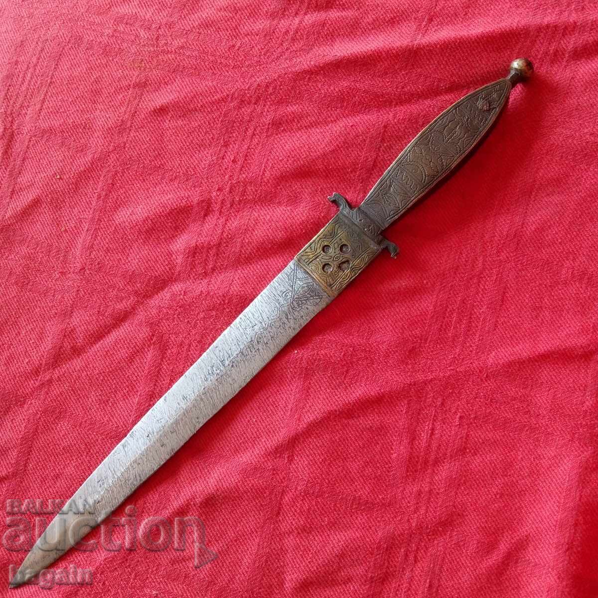 Αρχαίο σπαθί Αρχαίο σπαθί