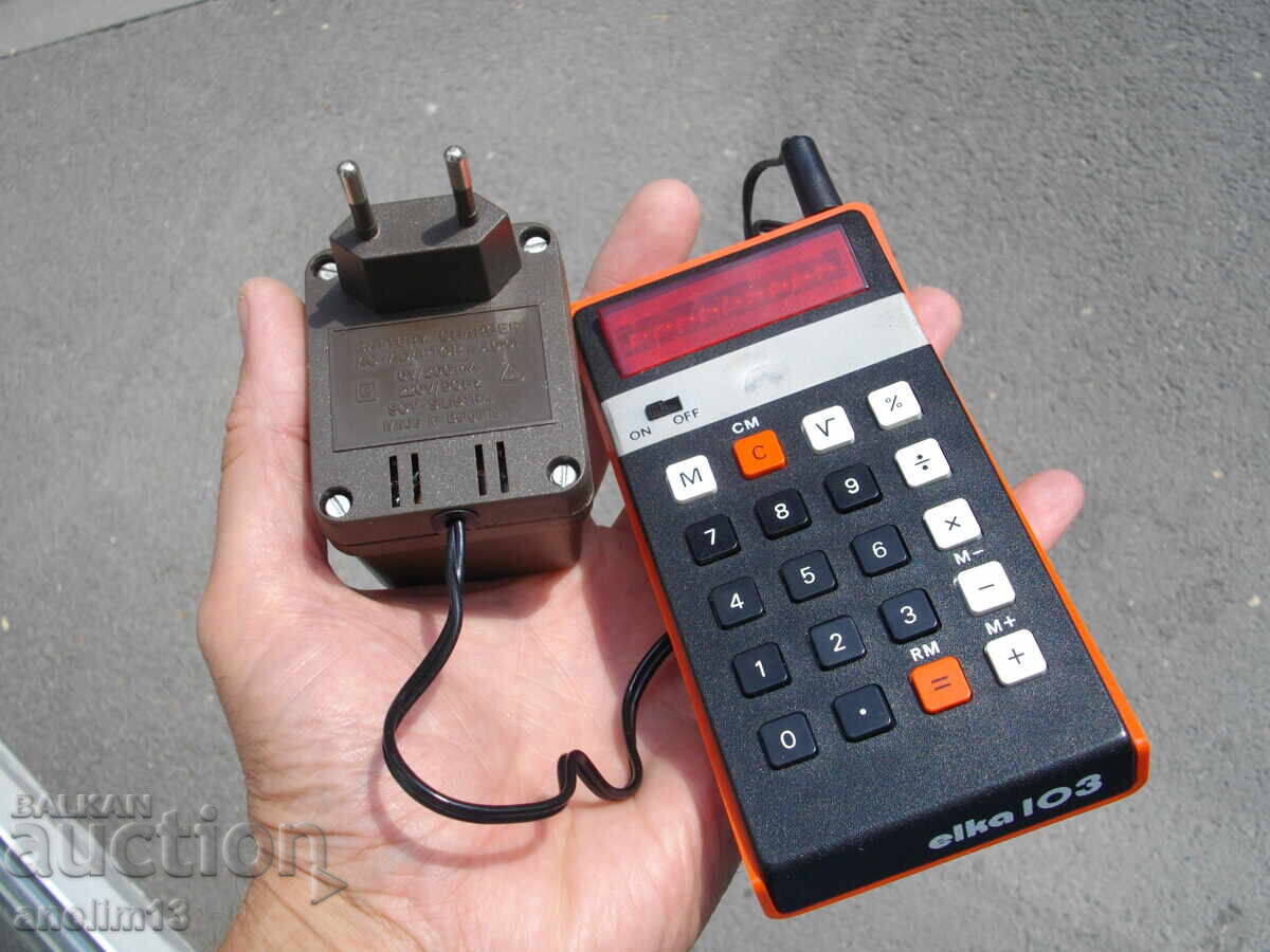CALCULATOR ELKA 103 BULGĂRESC VECHI DE COLECȚIE cu preț 95.00 BGN | € 48.57