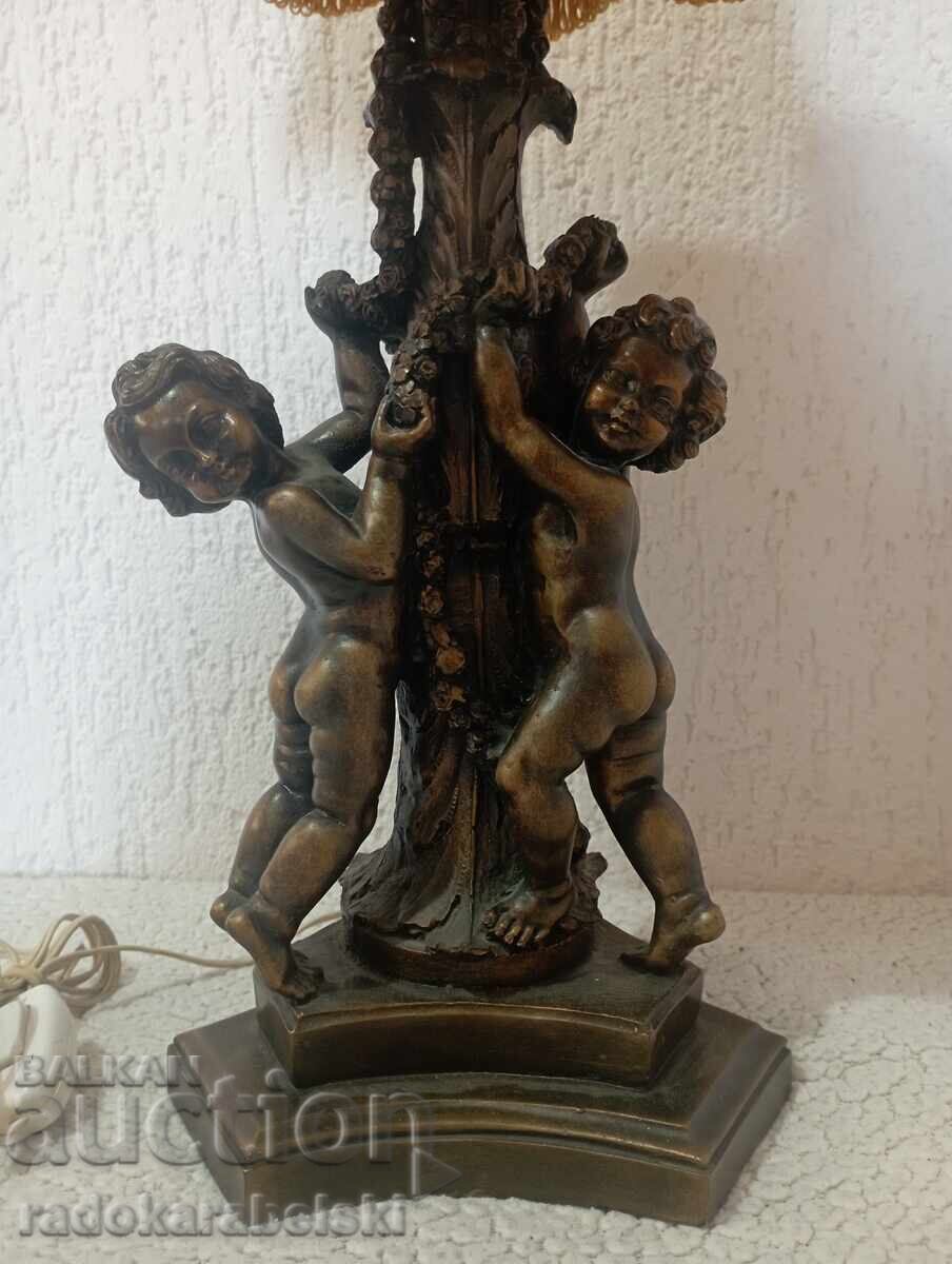 Όμορφη μεγάλη παλιά λάμπα με τιμή 129.90 BGN | € 66.42