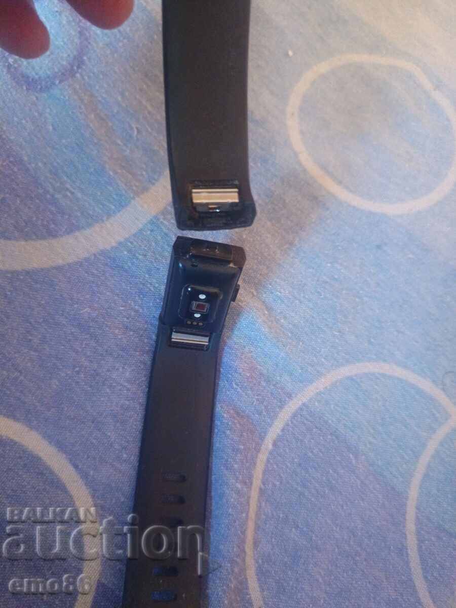 Έξυπνο ρολόι Β.Ζ.C με τιμή 2.00 BGN | € 1.02 Έξυπνο ρολόι Β.Ζ.C με τιμή 2.00 BGN | € 1.02