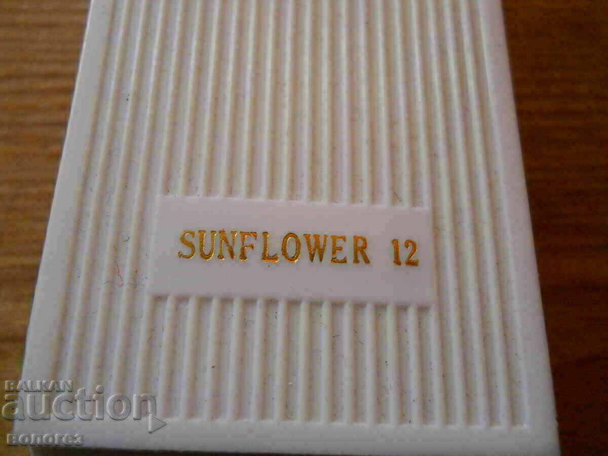 Αναπτήρας υγραερίου "Sunflower 12" με τιμή 35.00 BGN | € 17.90 Αναπτήρας υγραερίου "Sunflower 12" με τιμή 35.00 BGN | € 17.90