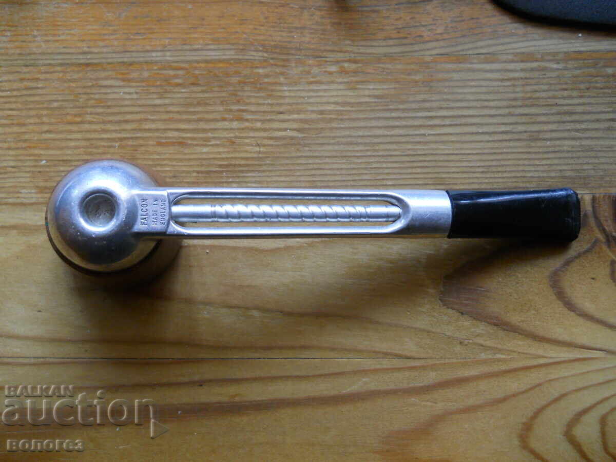 Licitație Pipă veche "Falkon" - Anglia Licitație Pipă veche "Falkon" - Anglia
