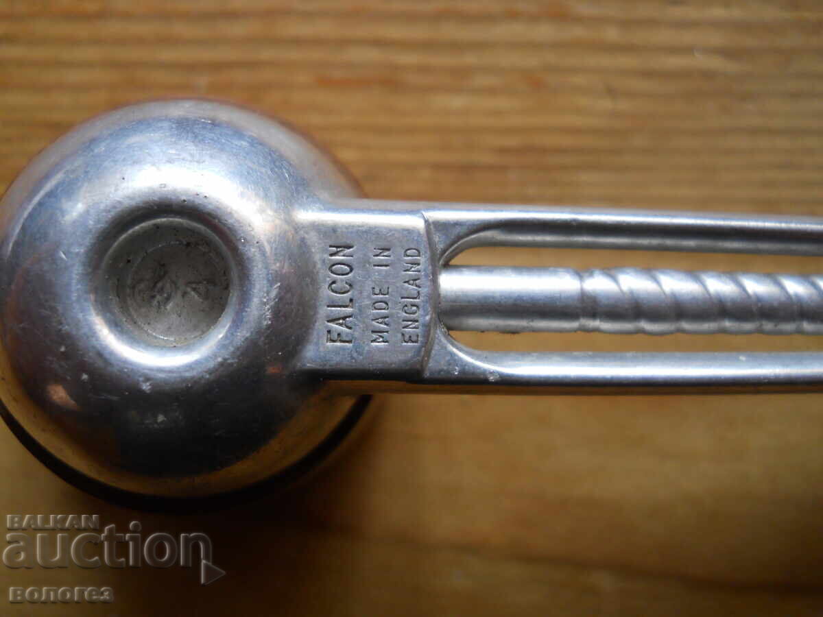 Livrarea Pipă veche "Falkon" - Anglia Livrarea Pipă veche "Falkon" - Anglia
