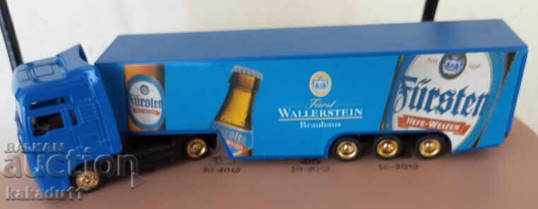 Model truck for collectors Model truck for collectors