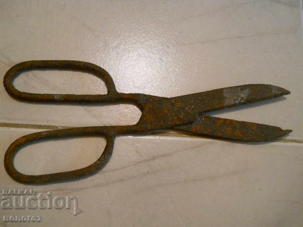 Foarfecă abaji forjată cu preț 15.00 BGN | € 7.67 Foarfecă abaji forjată cu preț 15.00 BGN | € 7.67