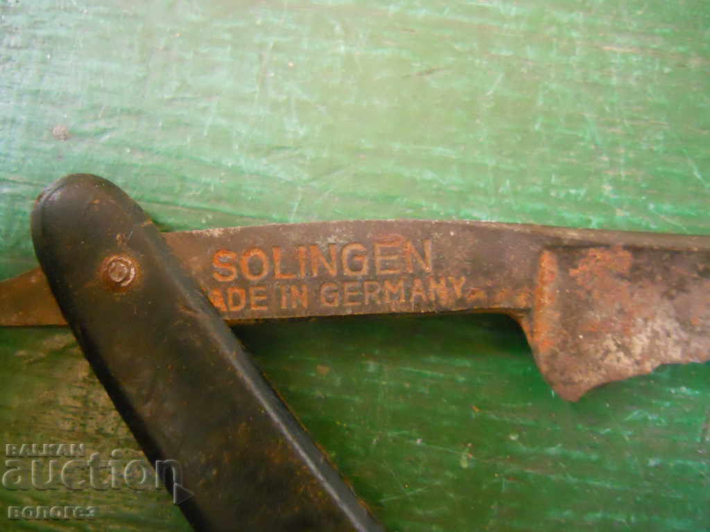 Delivery of Old razor - Solingen - Germany