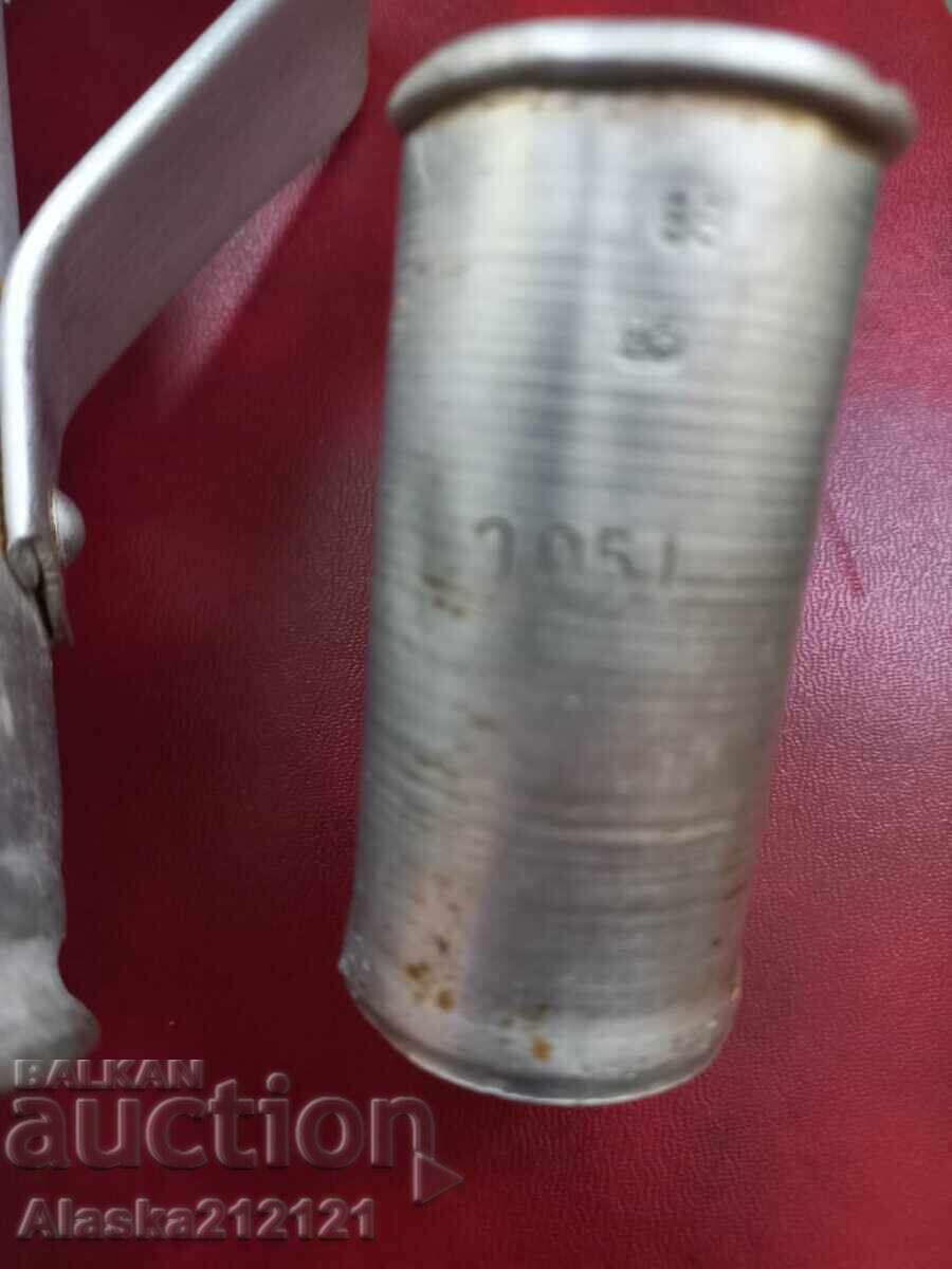 Licitație Căni de aluminiu - etalon 0,5 l și 0,05 l