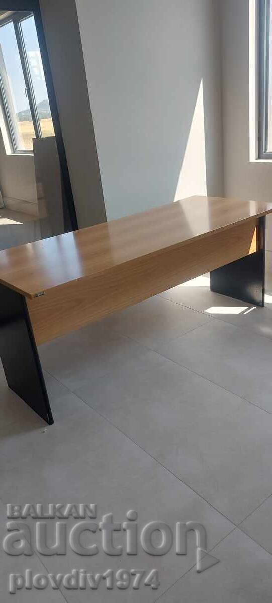 Γραφείο με τιμή 50.00 BGN | € 25.56 Γραφείο με τιμή 50.00 BGN | € 25.56