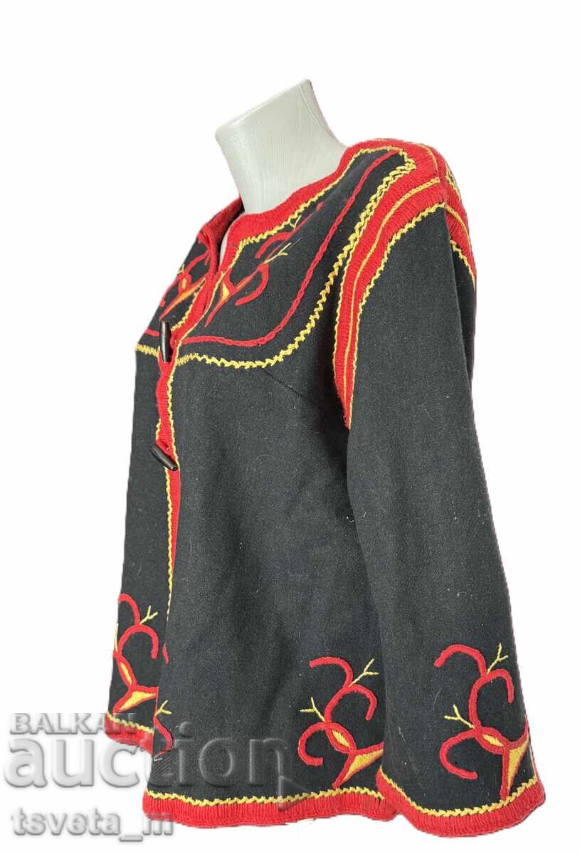 Auction  Woolen women's outerwear with hand-embroidered folk costume