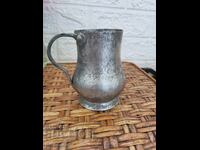 Παλιά αναγεννησιακή κανάτα, φλιτζάνι